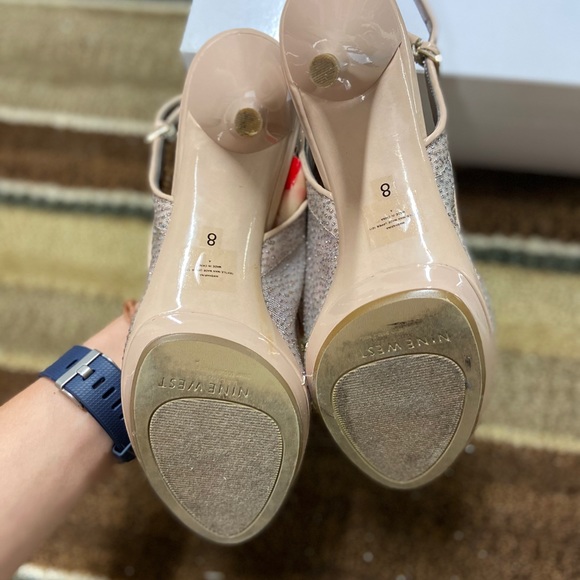 Nine West Nude Pumps - Picture 3 of 7